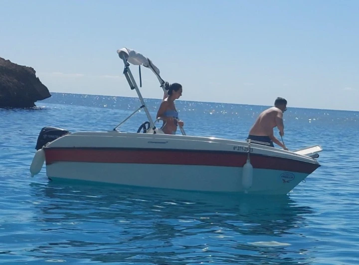 Louer Bateau à moteur avec ou sans skipper Compass à Cala Galdana