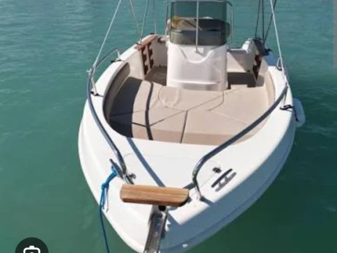 Louez un Mingolla Brava 18 à Taranto