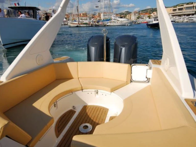 Location à Porto-Vecchio - Capelli Tempest 1000 Sun sur SamBoat