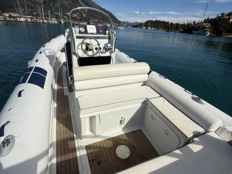 Location Semi-rigide à Anávyssos - Bwa  Flyer