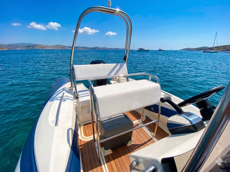 Location bateau Carnon-Plage pas cher V 650 Cruiser