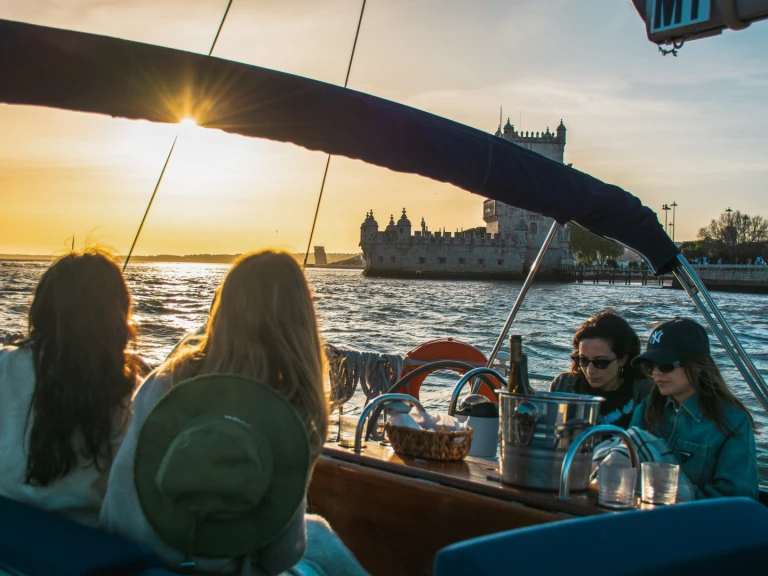Location bateau Jeanneau Sun Odyssey 40.3 à Lisbonne sur Samboat