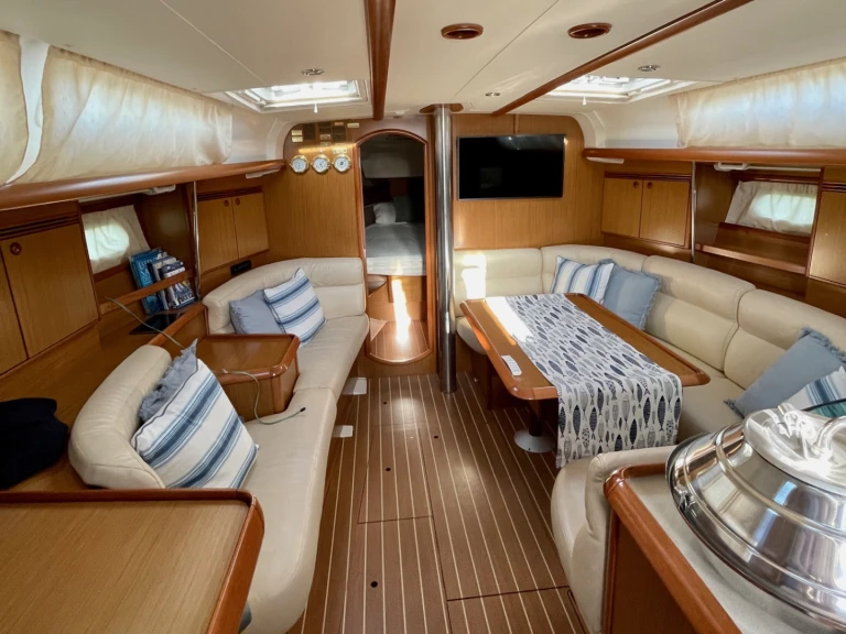 Location à Lisbonne - Jeanneau Sun Odyssey 40.3 sur SamBoat