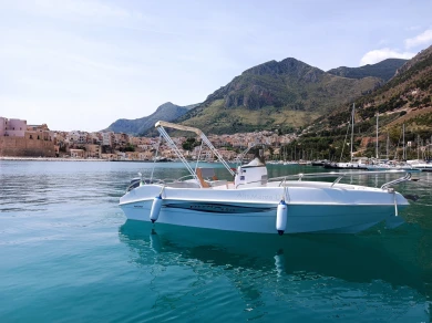 Alquiler de barcos Castellammare del Golfo barato de Prestige 19
