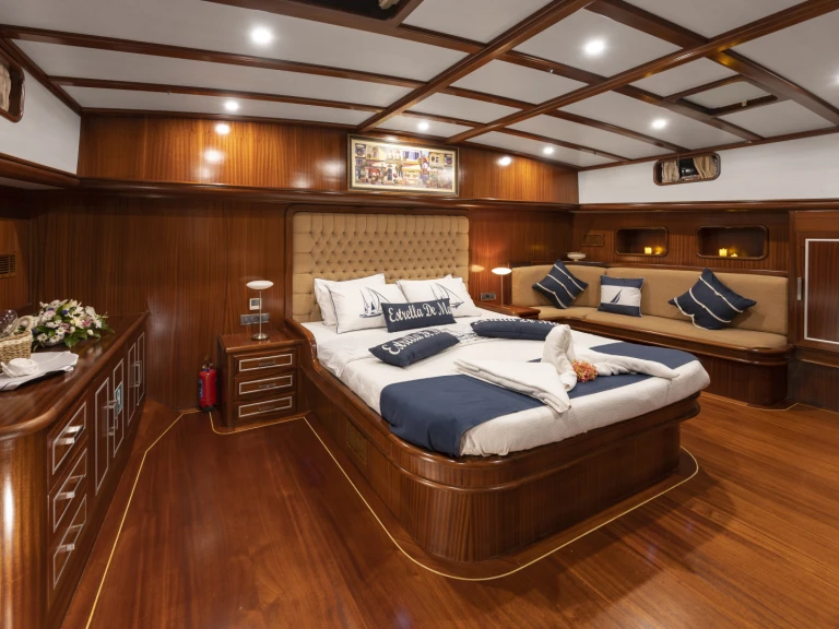  Gulet E a louer à Fethiye