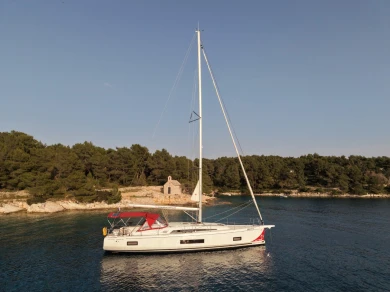 Hire Sailboat Bénéteau with a boat licence