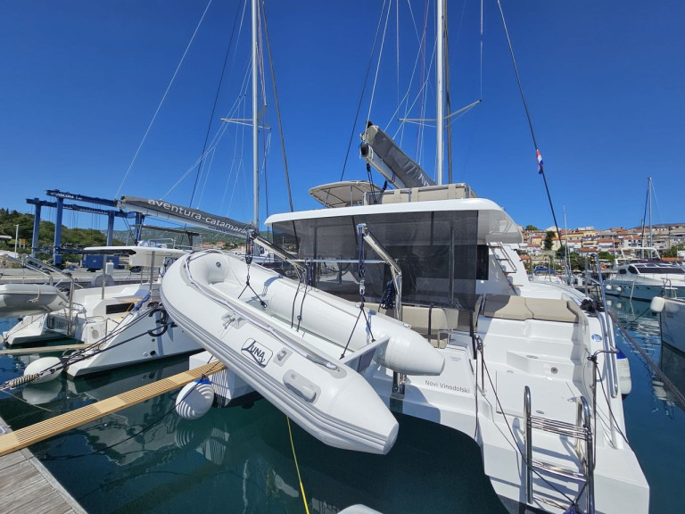 Catamaran à louer à Novi Vinodolski au meilleur prix
