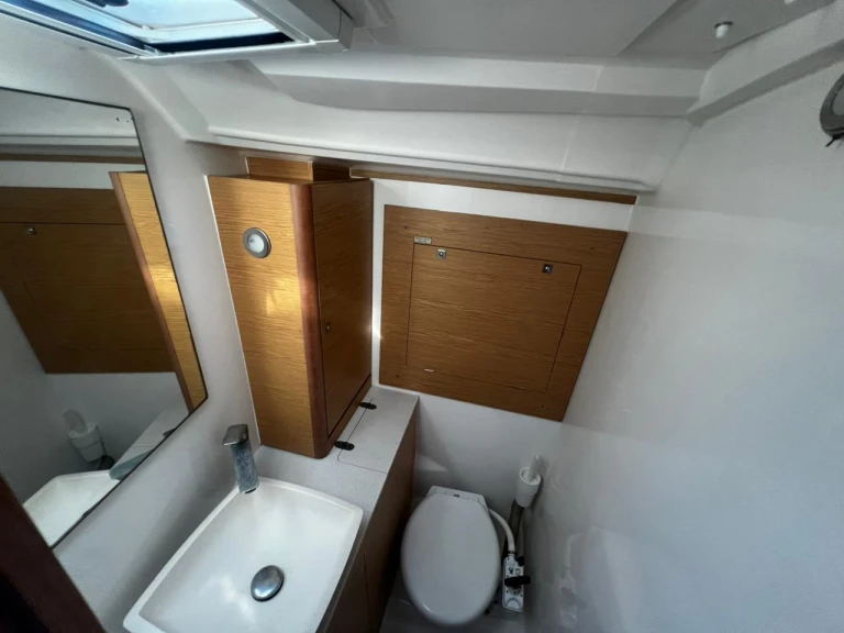 Location bateau Dufour Dufour 390 Grand Large à Sývota sur Samboat