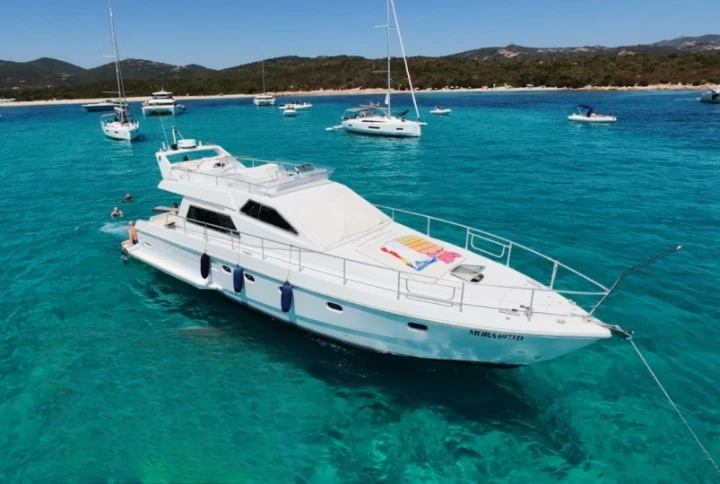 Location bateau Porto Rotondo pas cher Altura 44 S
