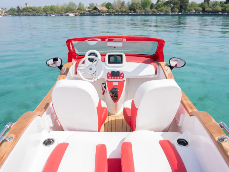 CAR OFF SHORE FIAT 500 CAR OFF SHORE FIAT 500 a louer à Sirmione