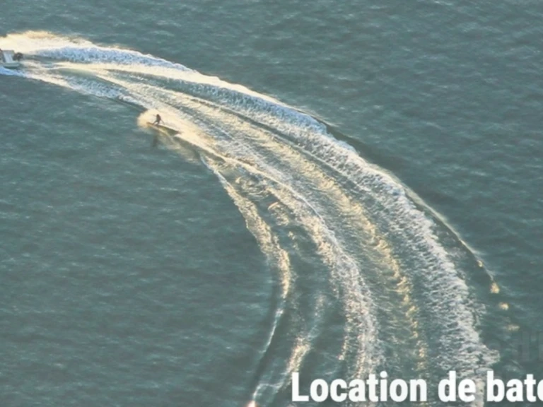 Semi-rigide à louer à Baden au meilleur prix