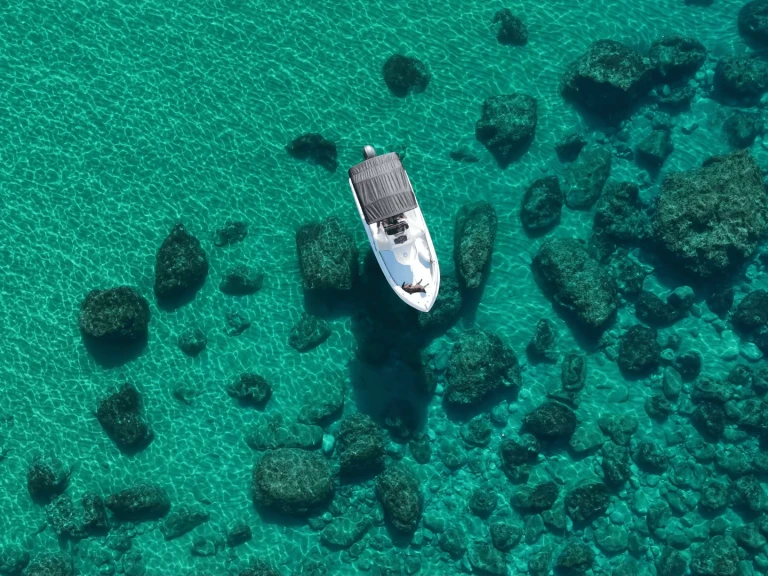 Location Bateau à moteur Barqa avec permis