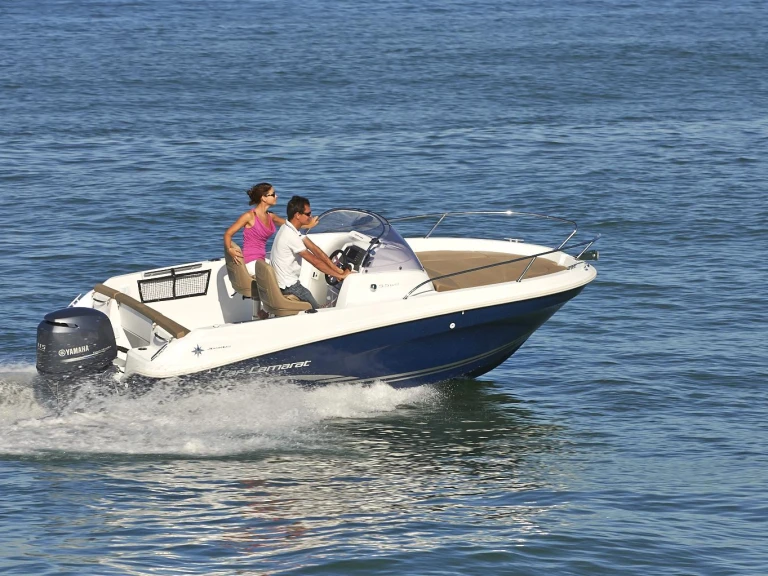 Location Bateau à moteur Jeanneau avec permis