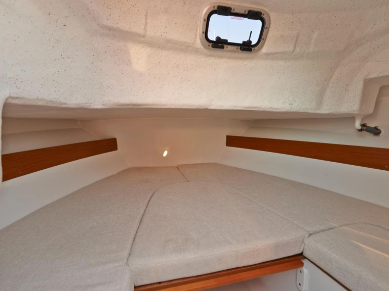 Bateau à moteur à louer à Porto di Amalfi Marina Coppola au meilleur prix