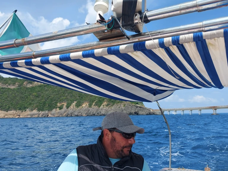 Bateau à moteur à louer à Italie au meilleur prix