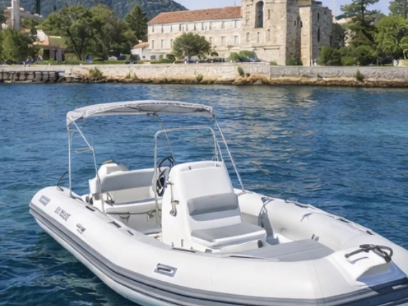 Louez un Adventure Vestra V 6.50 à Mandelieu-la-Napoule