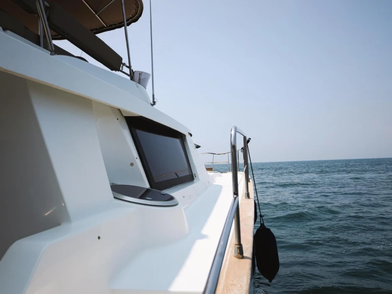 Location bateau Marina di Stabia pas cher Cumberland 47 LC