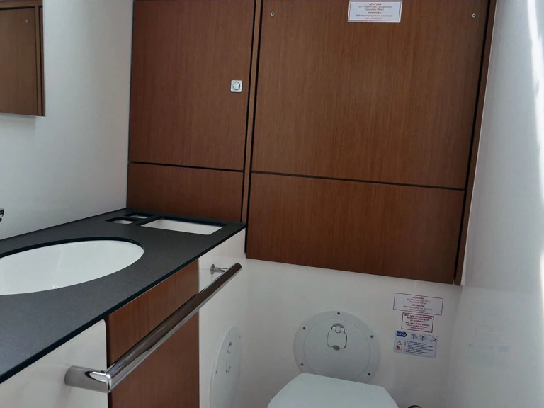 Louer Voilier avec ou sans skipper Bavaria à Piombino