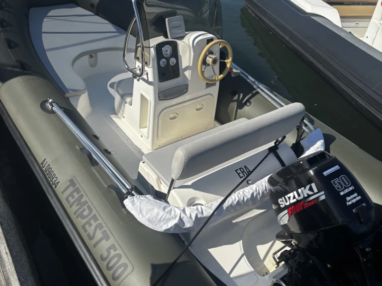 Louez un Capelli 500 moteur 2 temps à Porto-Vecchio