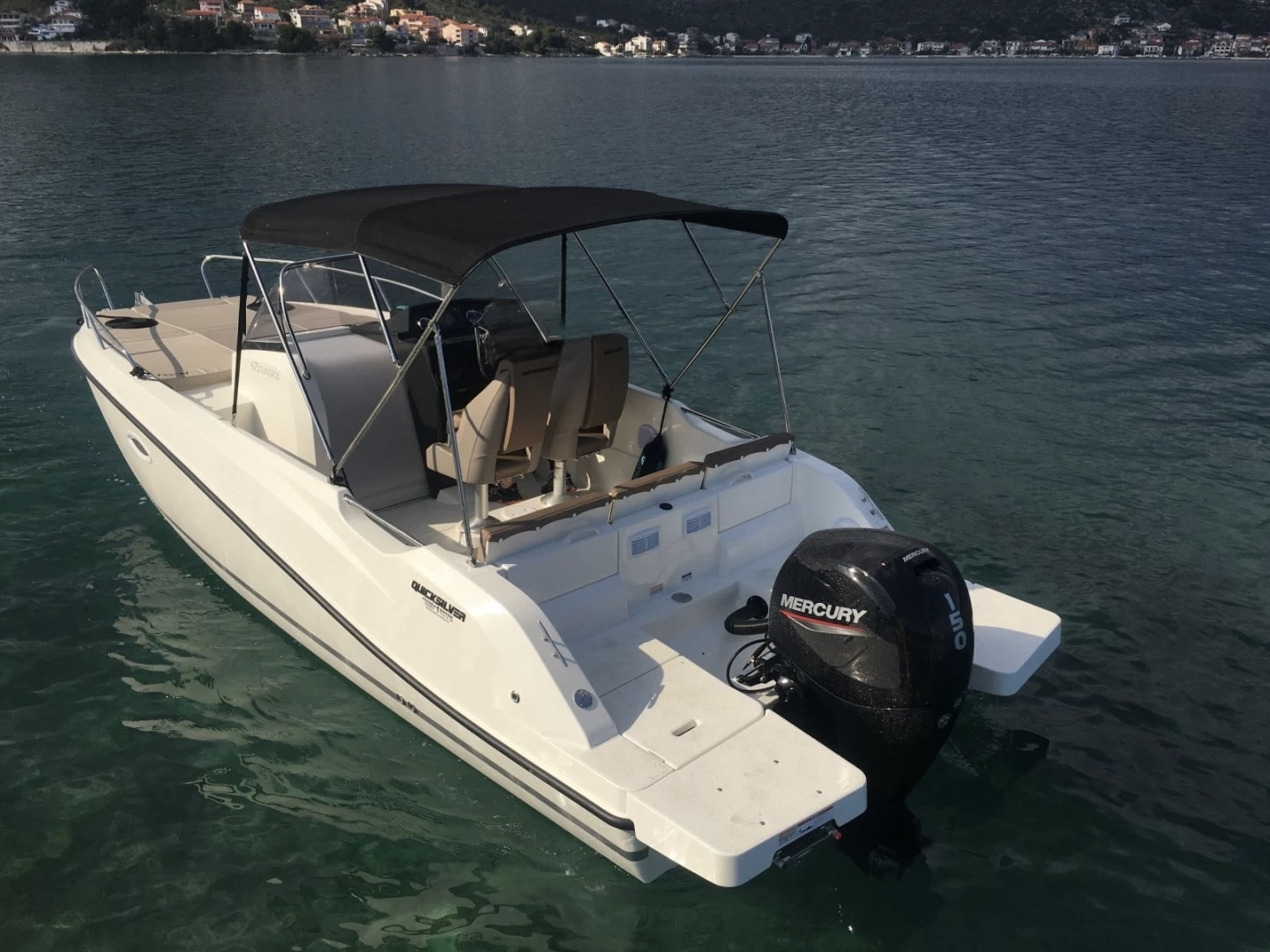 Location Bateau à moteur à Marseille - Quicksilver Activ 675 Sundeck