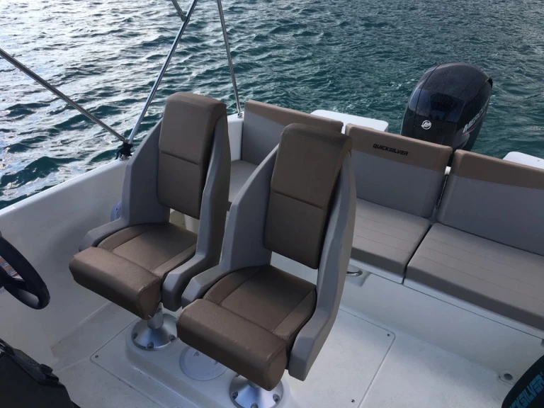 Bateau à moteur à louer à Marseille au meilleur prix