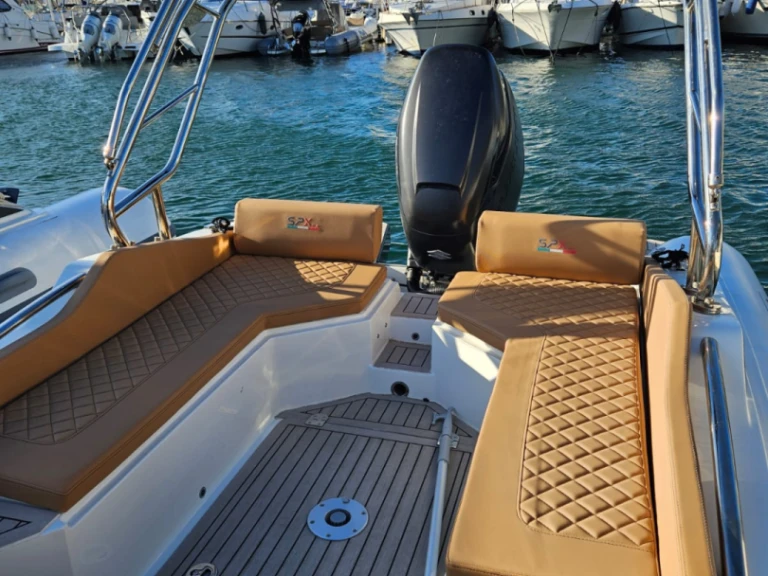 Location bateau SPX RIB 24 DINETTE à Saint-Raphaël sur Samboat