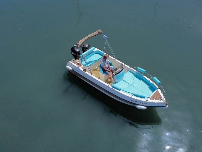 Louer Bateau à moteur avec ou sans skipper Karel à Corfou