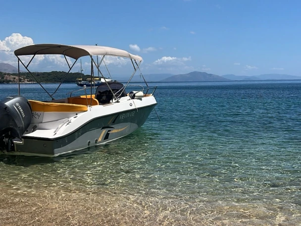 Louez un Marinello 7.5m à Ksamil