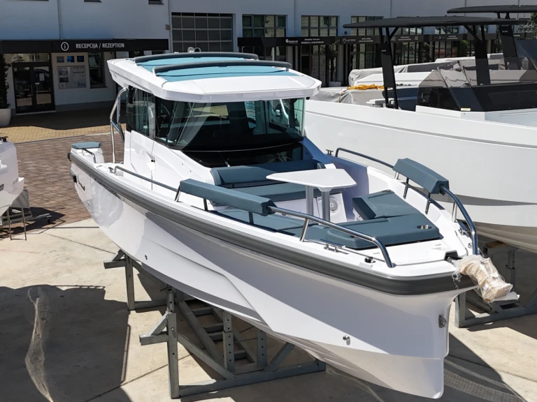 Louer Bateau à moteur avec ou sans skipper Axopar à Seget Donji