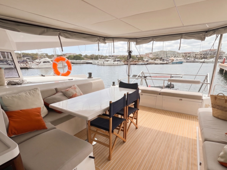 Location à Álimos - Nautitech Nautitech 46 Fly sur SamBoat