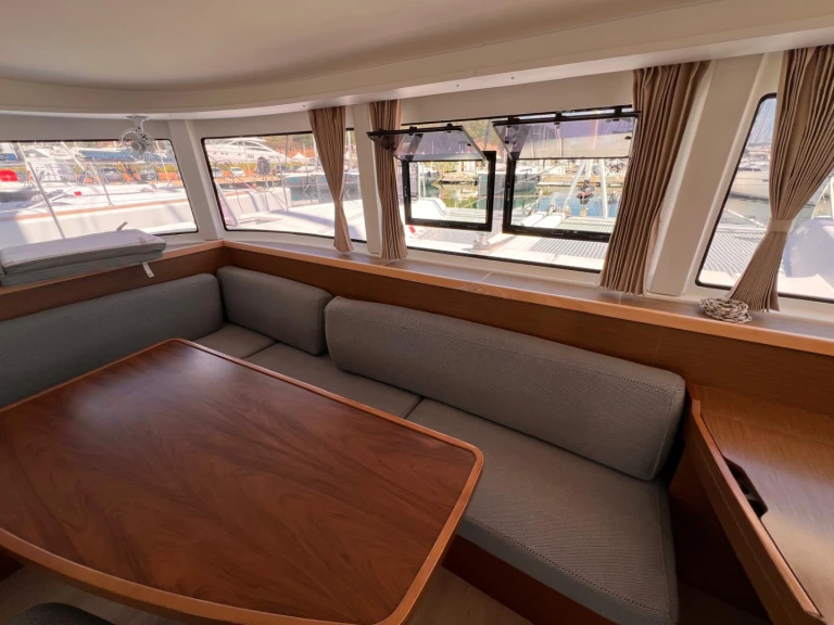 Louer Catamaran avec ou sans skipper Lagoon à Olbia