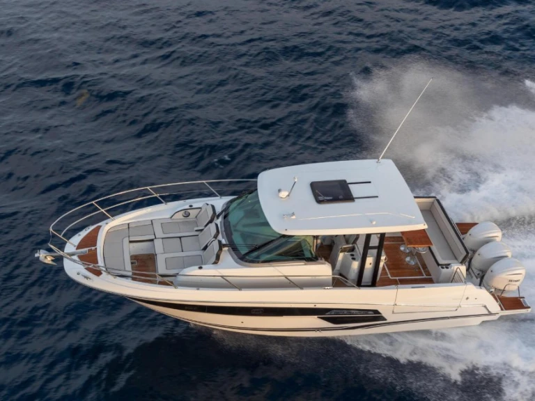 Location Bateau à moteur Bénéteau avec permis