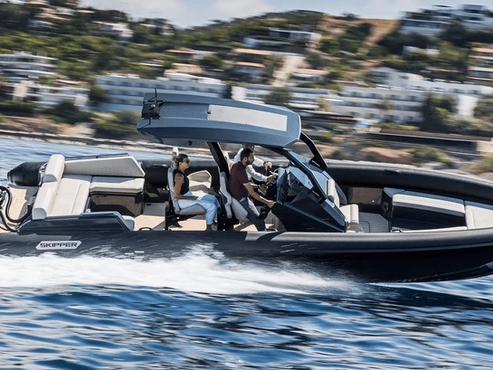 Louez un  Skipper-BSK 34 NC à Naxos (Ville)