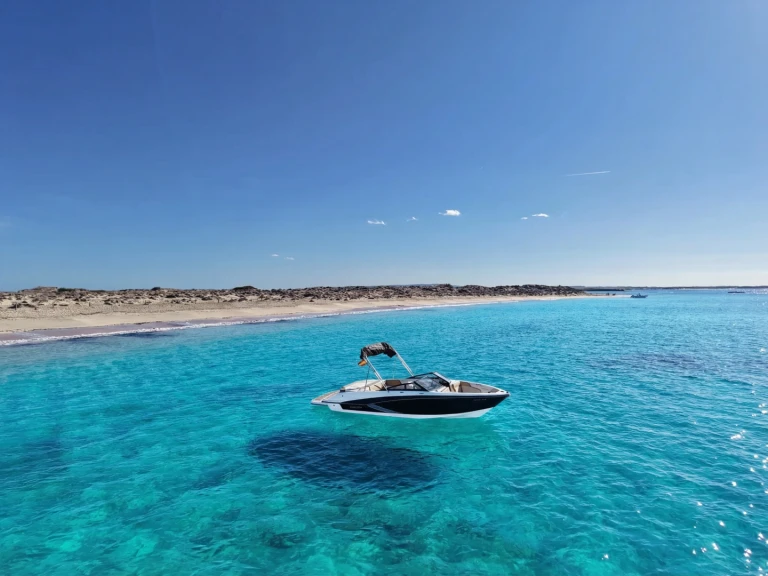 Location Bateau à moteur Glastron avec permis