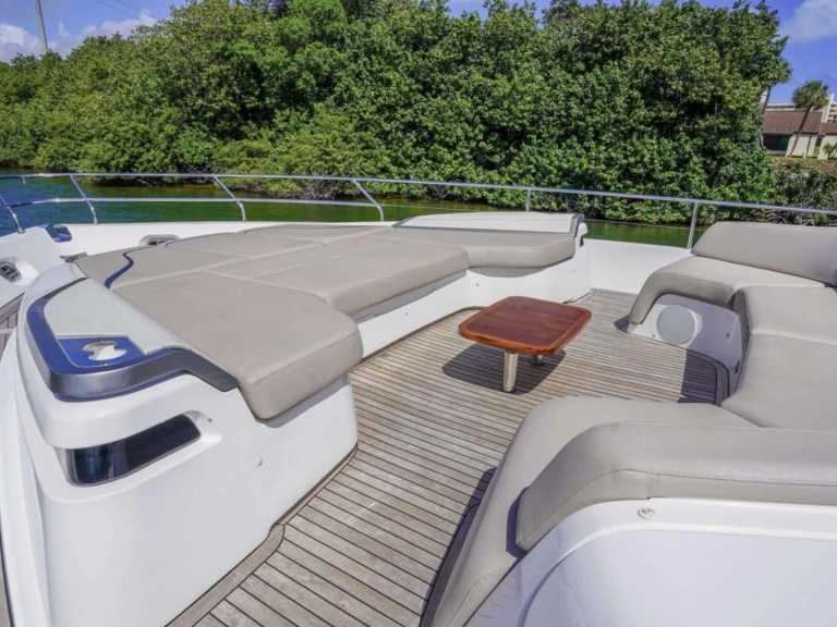 Location Yacht à Nassau - Princess, UK RECORD YEAR