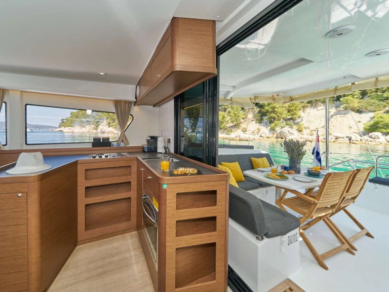 Louer Yacht avec ou sans skipper Lagoon à Kaštel Gomilica