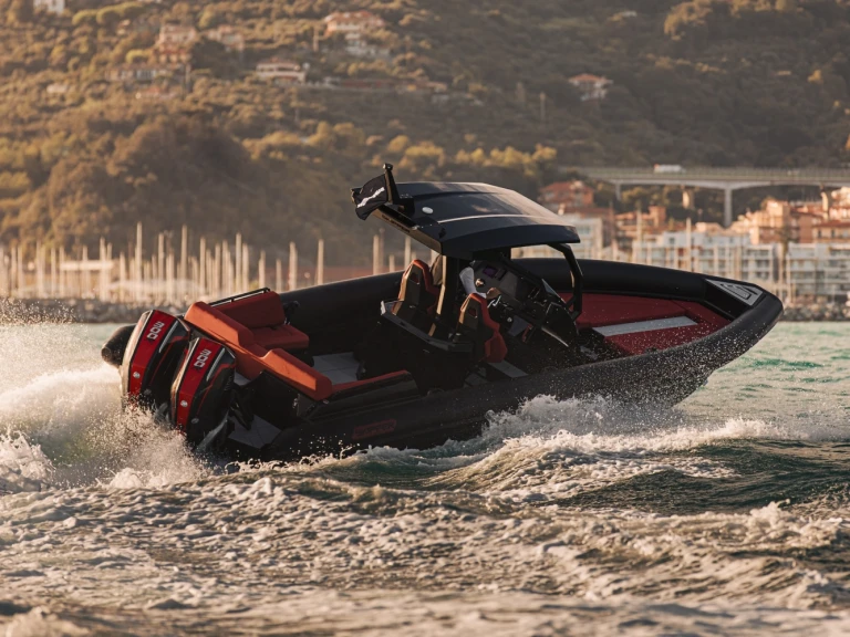 Louer Bateau à moteur avec ou sans skipper  à Naxos (Ville)