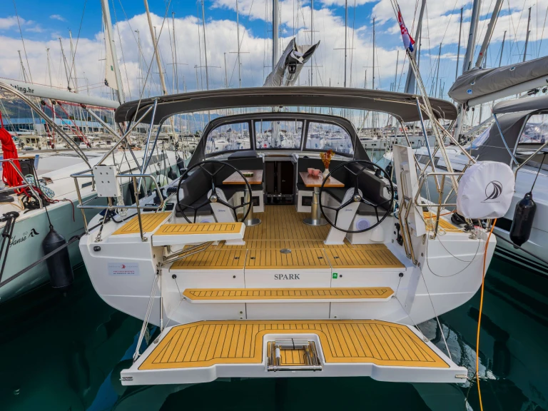 Voilier à louer à Sibenik au meilleur prix