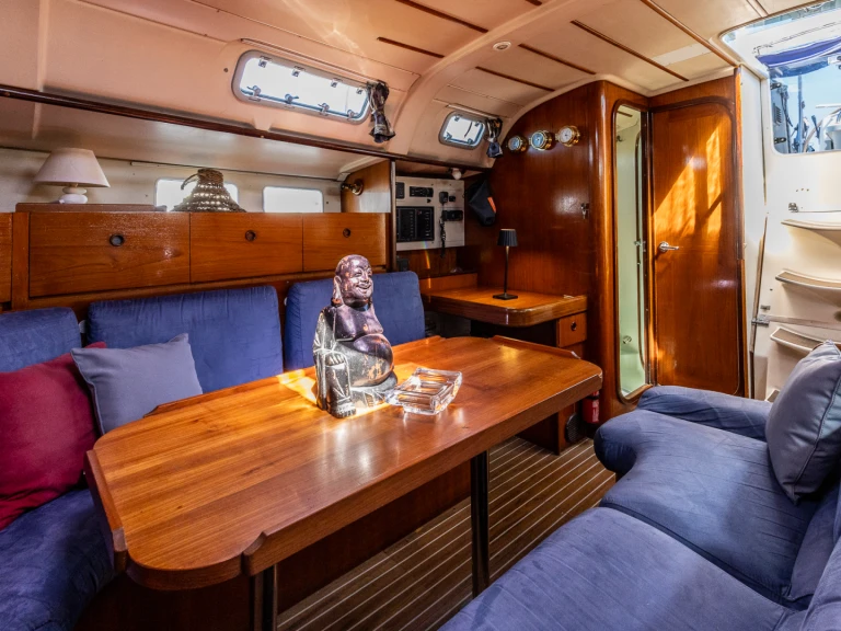 Jeanneau Sun Odyssey 45 a louer à Marina di Sant'Elmo