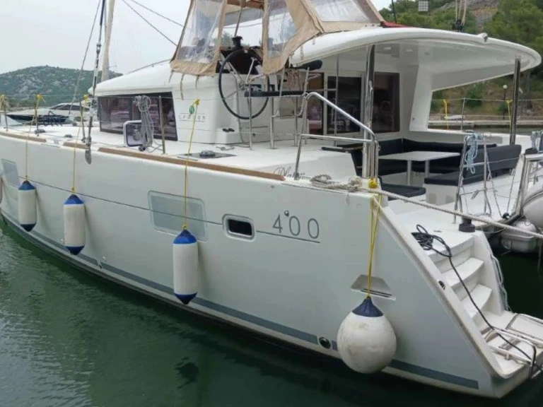 Location Catamaran Lagoon avec permis