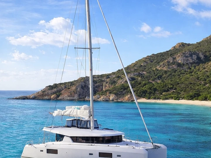 Location Catamaran à Marseille - Lagoon Lagoon 42