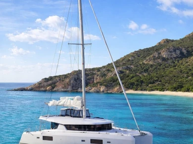 Catamaran rental in Marseille - Lagoon Lagoon 42