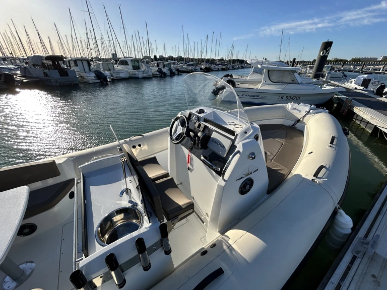 Location Semi-rigide à La Rochelle - Pro Marine hélios 25