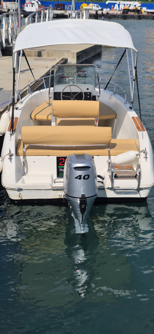 Location bateau La Spezia pas cher Schizzo 520