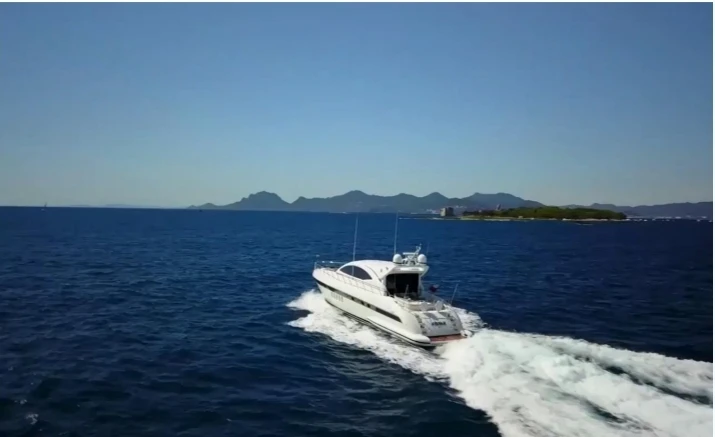Location à Sorrento - Overmarine S.p.a MANGUSTA 72 sur SamBoat