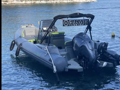 Gommone a noleggio a Skiathos al miglior prezzo