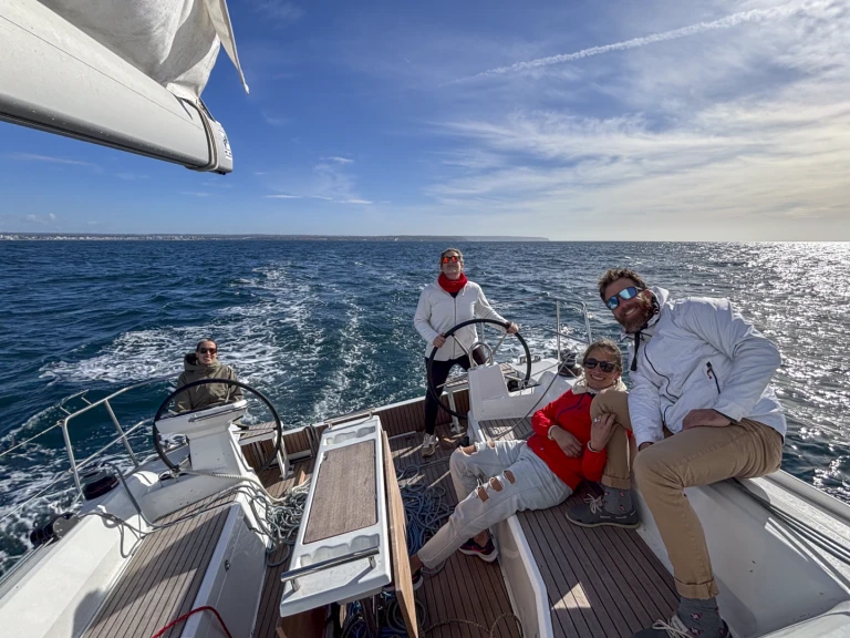 Location à Palma de Majorque - Oceanis 37.1 firts line sur SamBoat