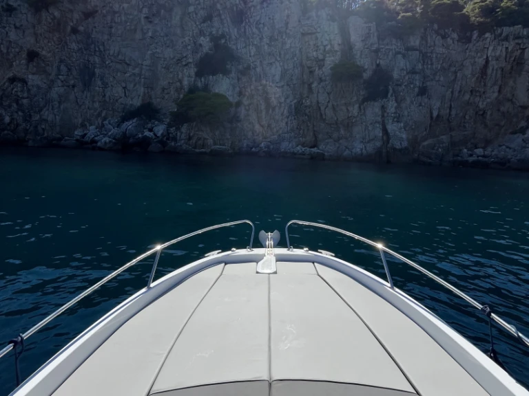 Location Bateau à moteur à Dubrovnik - Jeanneau Cap Camarat 6.5 WA Serie 3