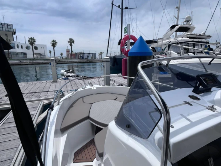 Louez un trident 530 Sport à Port d'Alicante