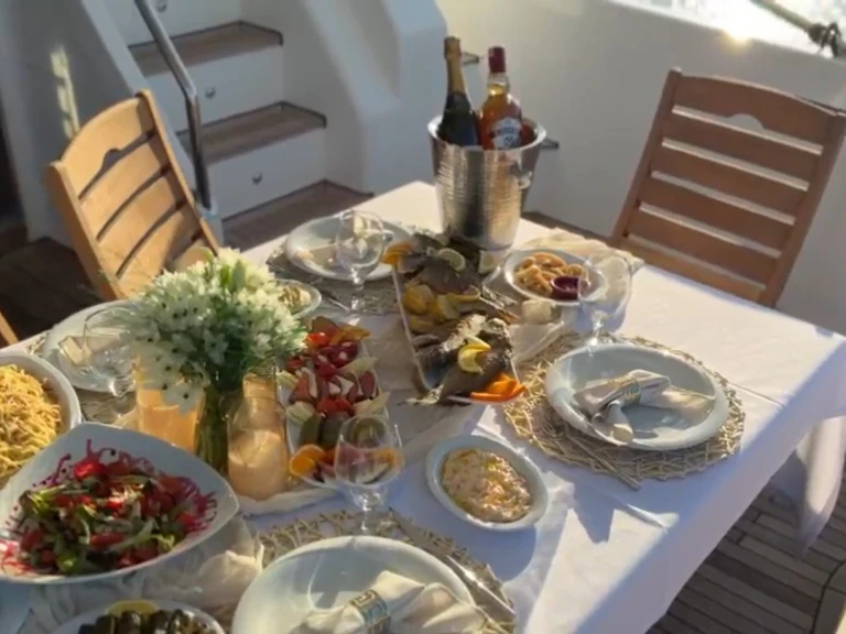 Louez un costume Tuzla à Kemerköy